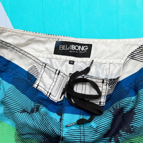 Vintage Billabong Board Shorts - Picture 2 of 4